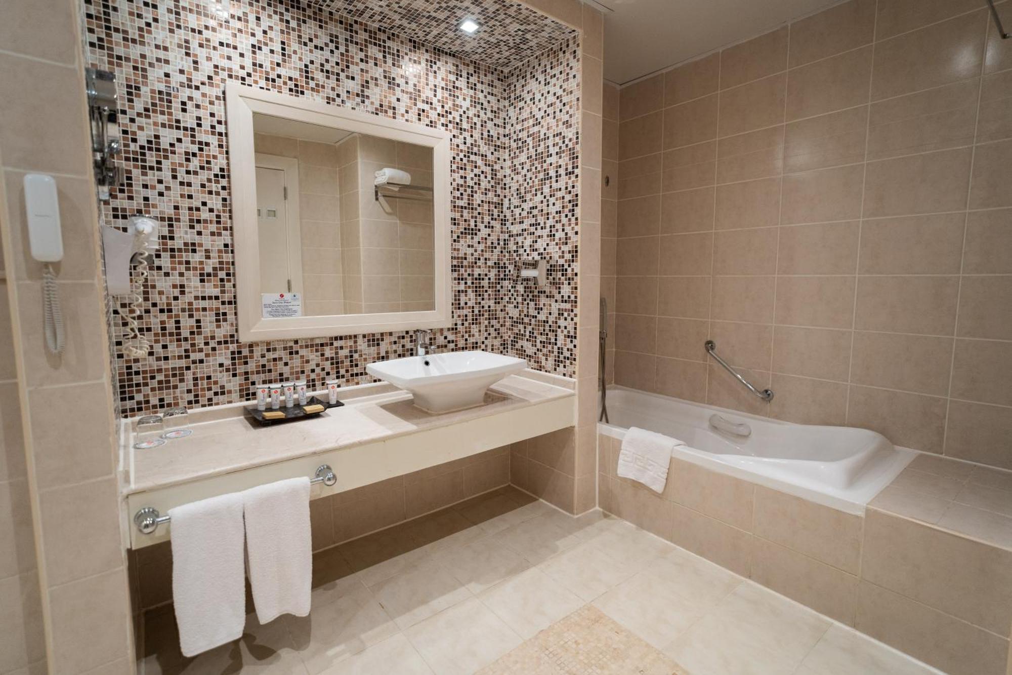 Complex Tropitel Sahl Hasheesh 5*